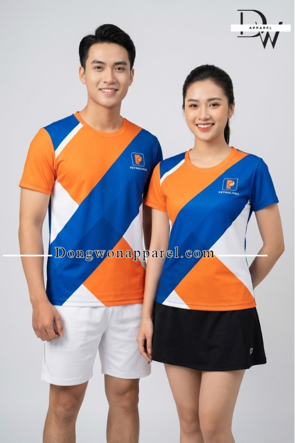 Áo thun đồng phục cổ tròn